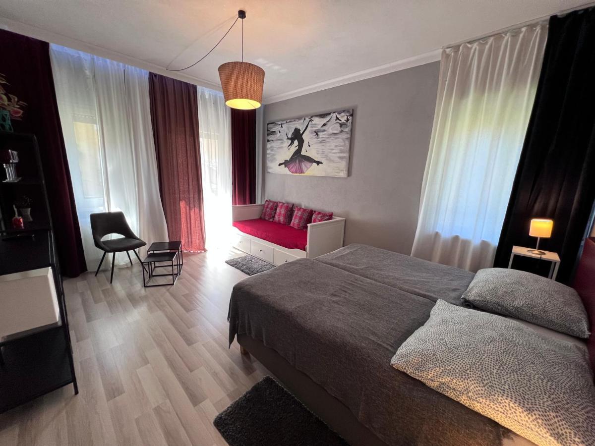 Legends Apartment FDH Екстериор снимка